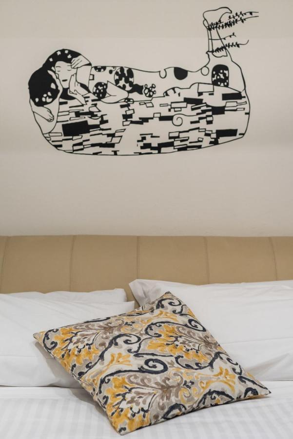 Art Gallery Apartment In Florence - Hosted By Sweetstay Florença Exterior foto